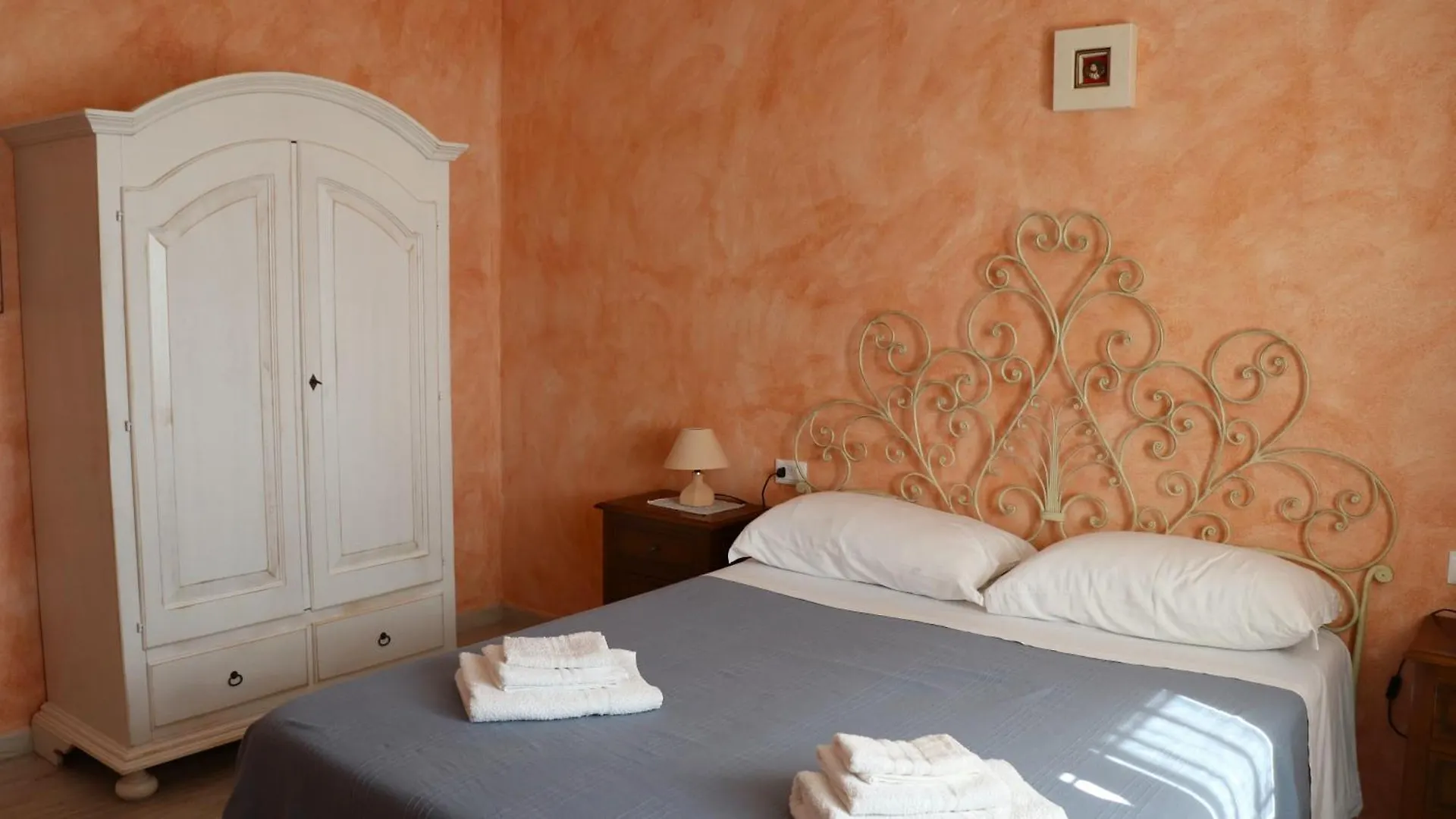 Vakantiehuis Country Villa Sant' Elene- Appartamento Mirto Orosei Italië
