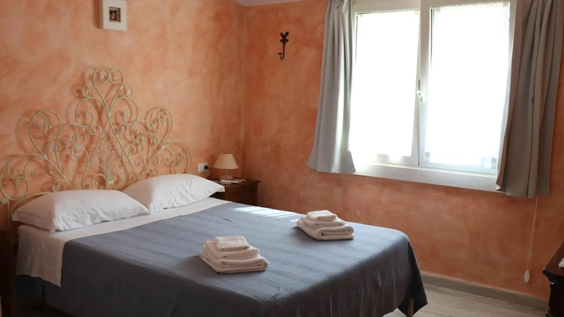 Country Villa Sant' Elene- Appartamento Mirto Orosei 0*,  Italië