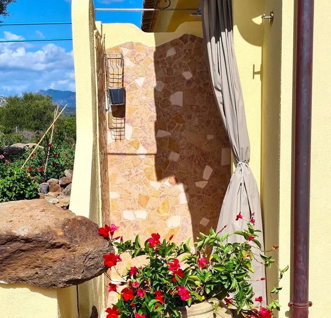 Country Villa Sant' Elene- Appartamento Mirto Orosei Vakantiehuis